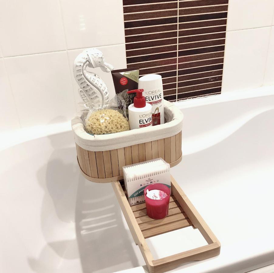 Soak Up The Light At A Soothing, Stylish Apartment In Swansea Marina Eksteriør billede